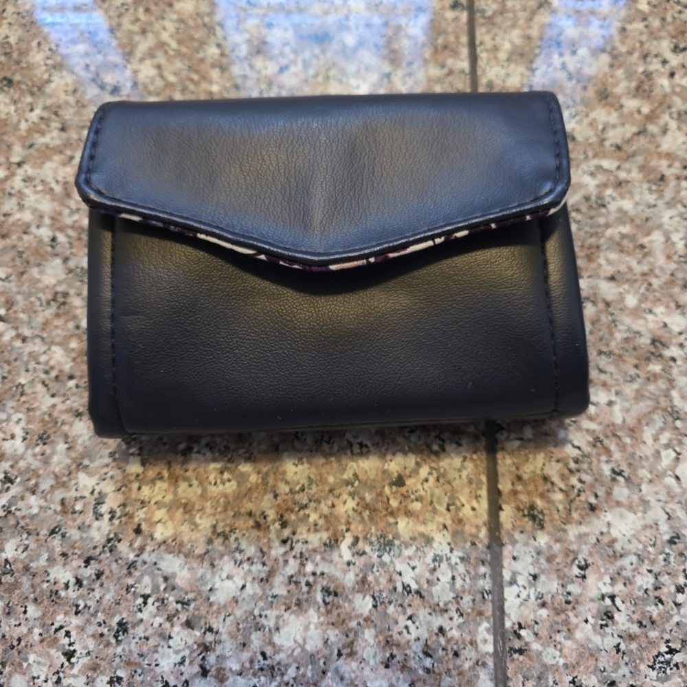 Elegant Black Leather Women's Wallet